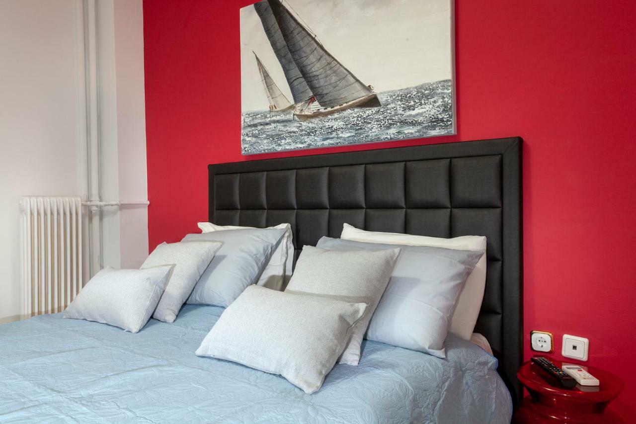 Renovated And Cool Flat In Ideal Location Atenas Exterior foto