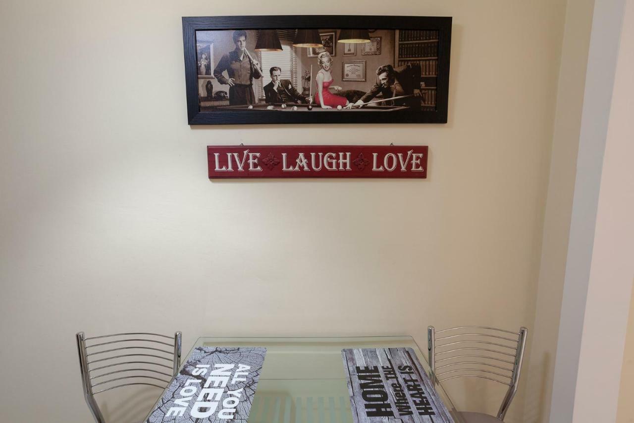 Renovated And Cool Flat In Ideal Location Atenas Exterior foto